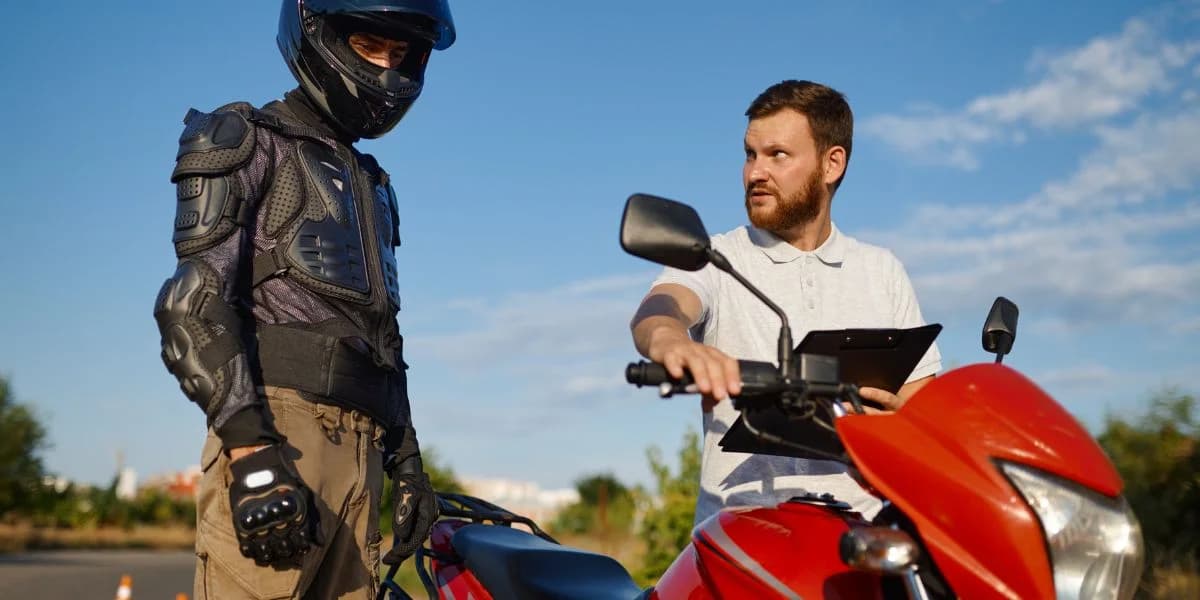 Imagen del artículo: ¿Cuánto cuesta sacar el carnet de moto A2?