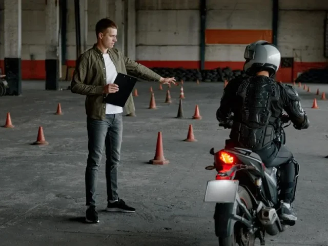 Diferencias entre los carnets de moto: A1, A2 y A