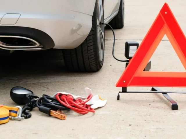 Elementos obligatorios que debe llevar un coche